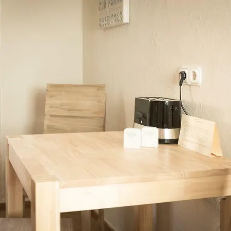 Moments Cafe & Apartmenthaus *