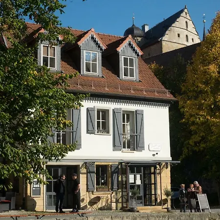شقة Moments Cafe & Apartmenthaus Thurnau