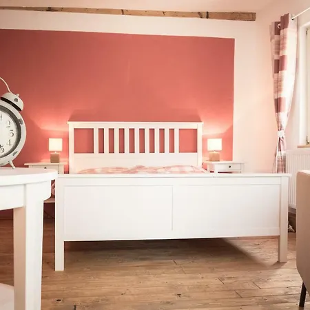 Moments Cafe & Apartmenthaus *