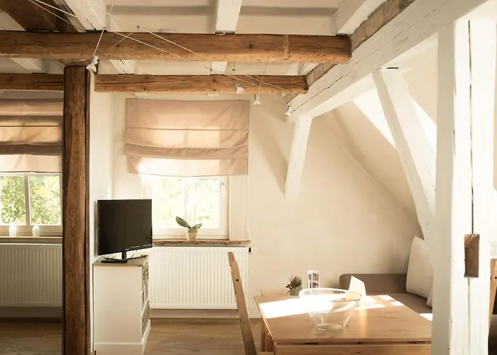 Moments Cafe & Apartmenthaus *